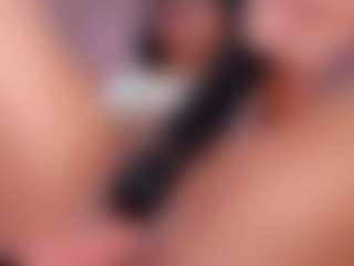 CataleyaBianchi's Live Sex Cam Show