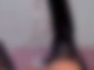 CataleyaBianchi's Live Sex Cam Show