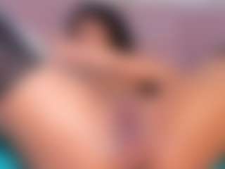 CataleyaBianchi's Live Sex Cam Show