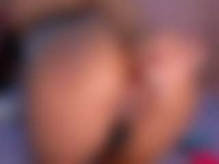 CataleyaBianchi's Live Sex Cam Show
