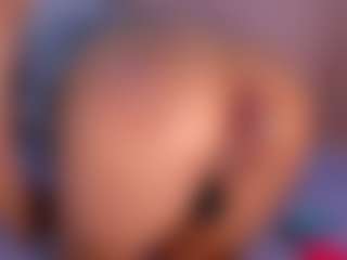 CataleyaBianchi's Live Sex Cam Show
