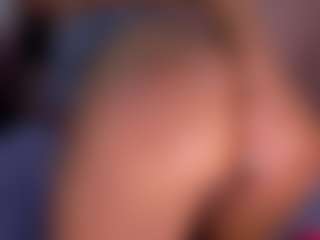 CataleyaBianchi's Live Sex Cam Show