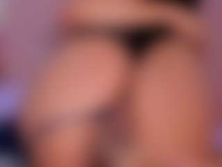 CataleyaBianchi's Live Sex Cam Show