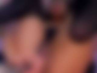 CataleyaBianchi's Live Sex Cam Show