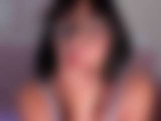 CataleyaBianchi's Live Sex Cam Show