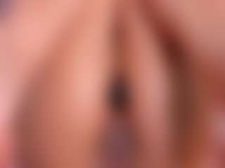 CataleyaBianchi's Live Sex Cam Show