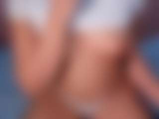 Live cam show with CataleyaBianchi - Full Nudity on live18s.com