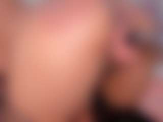 CataleyaBianchi's Live Sex Cam Show