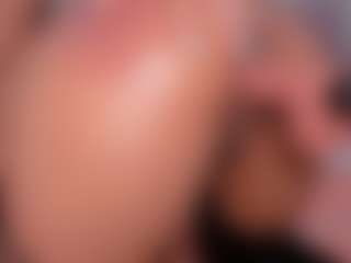 CataleyaBianchi's Live Sex Cam Show