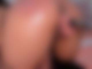 CataleyaBianchi's Live Sex Cam Show