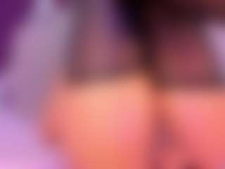 Live cam show with CataleyaBianchi - Erotic Dance on SmokeAndPoke
