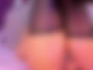 CataleyaBianchi's Live Sex Cam Show