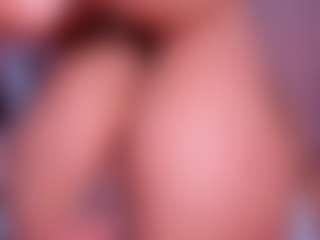 CataleyaBianchi's Live Sex Cam Show