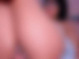 CataleyaBianchi's Live Sex Cam Show