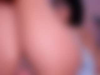 CataleyaBianchi's Live Sex Cam Show