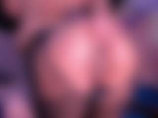 Live cam show with CataleyaBianchi - Spinthewheel on Fling VIP Chat