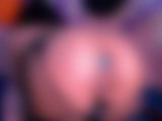 CataleyaBianchi's Live Sex Cam Show