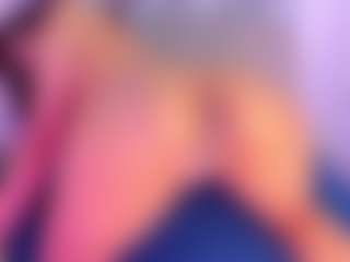 CataleyaBianchi's Live Sex Cam Show
