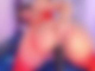 Live cam show with CataleyaBianchi - Blowjob on Milfs Live