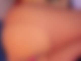 Live cam show with CataleyaBianchi - Toys on StripNow