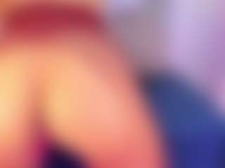 CataleyaBianchi's Live Sex Cam Show