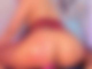 CataleyaBianchi's Live Sex Cam Show