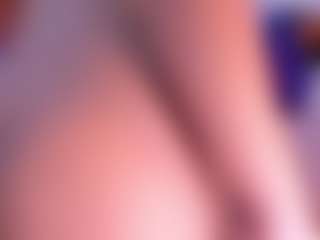 CataleyaBianchi's Live Sex Cam Show