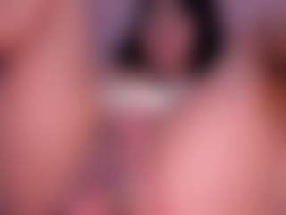 CataleyaBianchi's Live Sex Cam Show