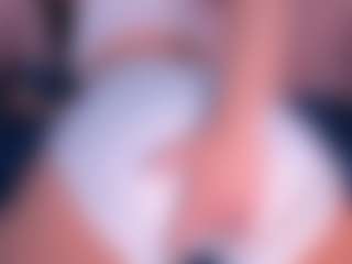 CataleyaBianchi's Live Sex Cam Show