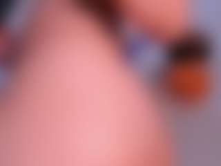 CataleyaBianchi's Live Sex Cam Show