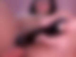 CataleyaBianchi's Live Sex Cam Show