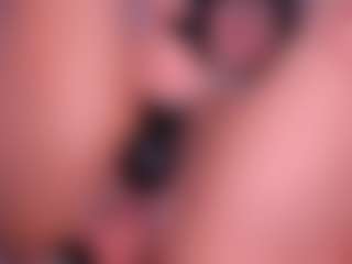 CataleyaBianchi's Live Sex Cam Show