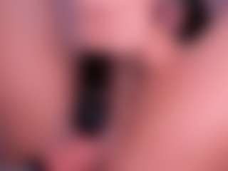 CataleyaBianchi's Live Sex Cam Show