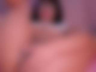 CataleyaBianchi's Live Sex Cam Show