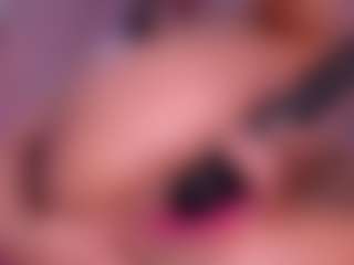 CataleyaBianchi's Live Sex Cam Show