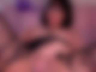 CataleyaBianchi's Live Sex Cam Show