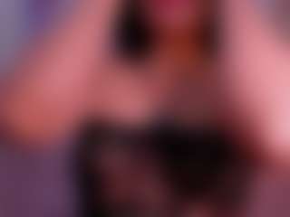 CataleyaBianchi's Live Sex Cam Show