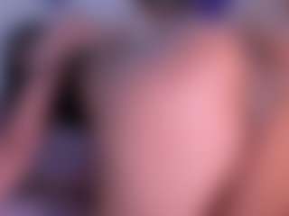 CataleyaBianchi's Live Sex Cam Show