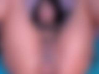 CataleyaBianchi's Live Sex Cam Show