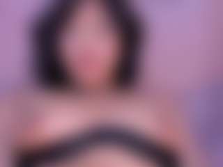 Live cam show with CataleyaBianchi - Bedroom on Camsoda