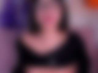 Live cam show with CataleyaBianchi - Petite on Camsoda