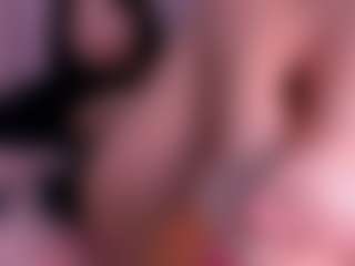 CataleyaBianchi's Live Sex Cam Show