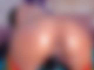 CataleyaBianchi's Live Sex Cam Show