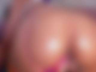 CataleyaBianchi's Live Sex Cam Show
