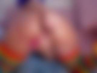 CataleyaBianchi's Live Sex Cam Show