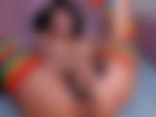 Live cam show with CataleyaBianchi - Cum on CamwithHer