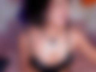 CataleyaBianchi's Live Sex Cam Show