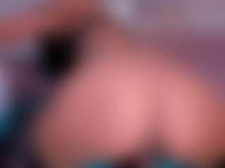 CataleyaBianchi's Live Sex Cam Show