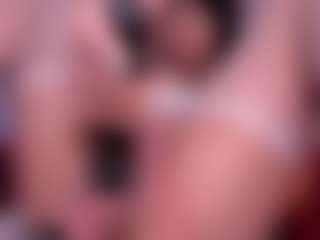 CataleyaBianchi's Live Sex Cam Show