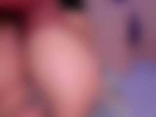 CataleyaBianchi's Live Sex Cam Show
